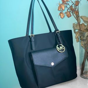 Michael Kors Purse / Bag